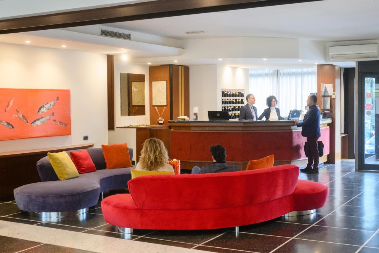 Art Hotel Milano Prato  Exteriér fotografie