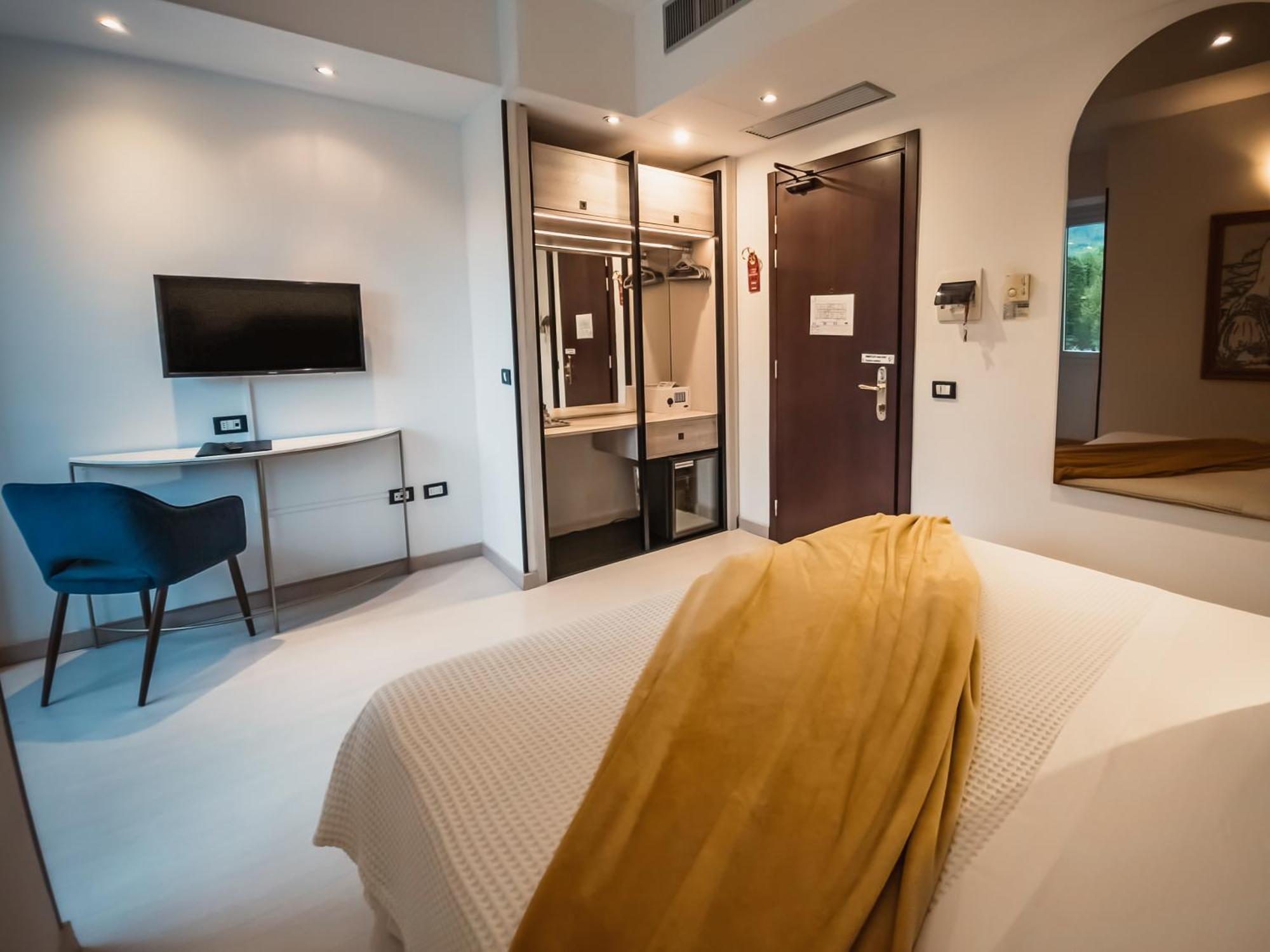 Art Hotel Milano Prato  Exteriér fotografie
