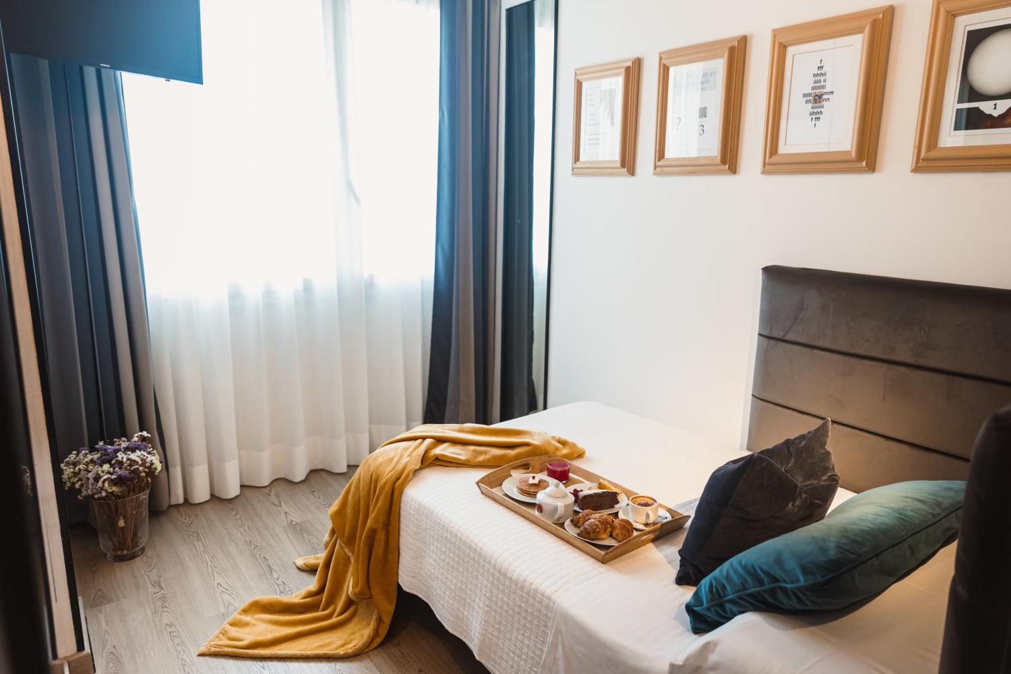 Art Hotel Milano Prato  Exteriér fotografie